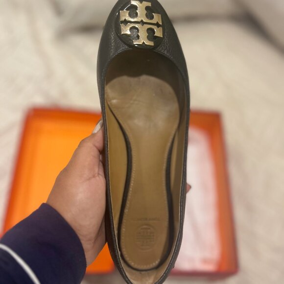 Tory Burch Black Flats with Gold Logo - Picture 3 of 8